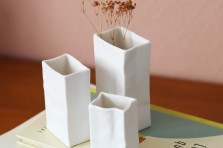 Set de 3 vases en porcelaine "papier"