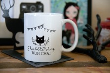 Mug "J'habite chez mon chat" Creabisontine