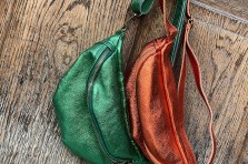 Tamara : sac banane cuir métallisé