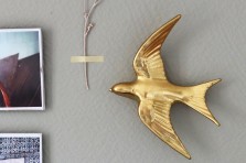 Déco murale hirondelle dorée