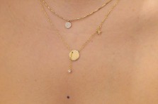 Collier Charm Dor&eacute;